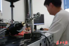 创业7年终将“样品”变“产品”，70天设计出人形机器人关节模组图片