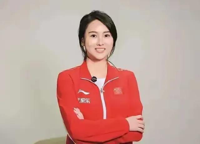 33岁陈若琳再创传奇！全红婵缺席世锦赛，她却让泳坛彻底沸腾了