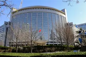 重塑对华关系无果后，立陶宛又开始挑衅，宣布驱逐3名中国外交官图片