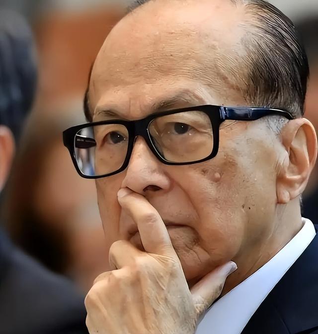 真没想到，香港的一场大火，竟让人看清了李嘉诚的“真面目”