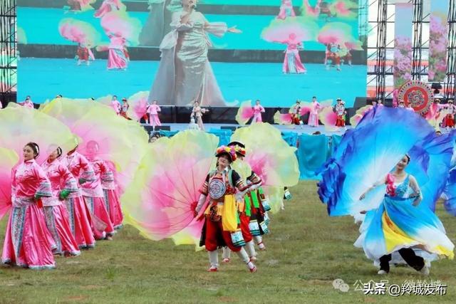 【相约九色甘南香巴拉】组图|跨越时光的羚城之约：祝福与未来的双向奔赴