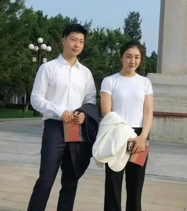 谢霆锋也没想到，张柏芝会因阅兵当天的一特殊举动，实现口碑暴增