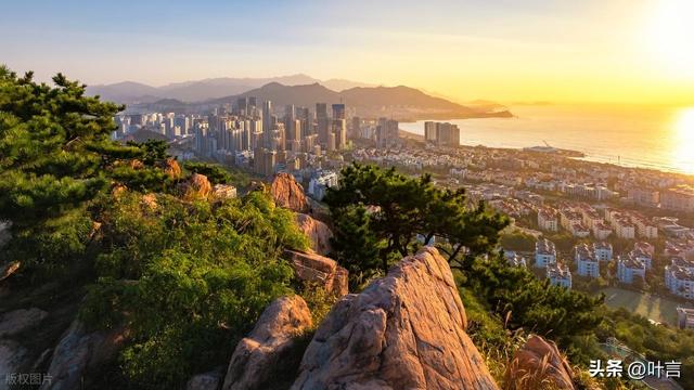 话青岛：海滨城市的美，不需刻意邂逅，面朝大海，转角皆是风景