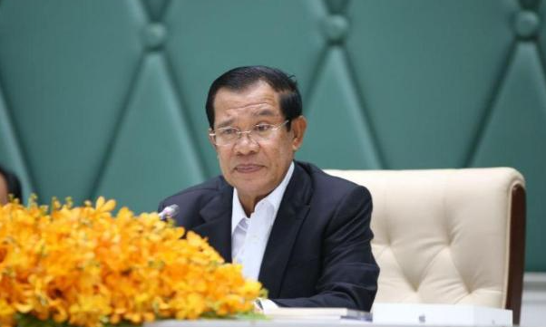 4比2，泰国最新民调出炉，佩通坦想官复原职，中方说了句公道话