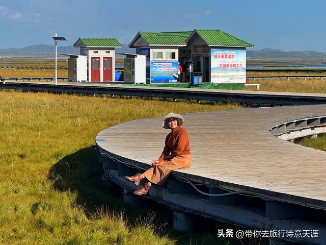 若尔盖大草原之花湖的梦幻仙境