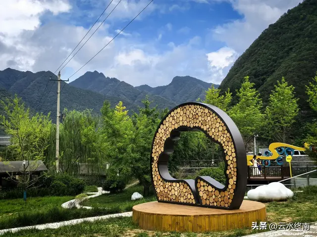 美不美？从“吐一路”到最美乡村路，看4000年银杏，探2000年栈道