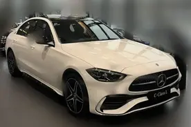 奔驰C级：曾经以为开奔驰的都是有钱人，直到后来我也开上了奔驰图片