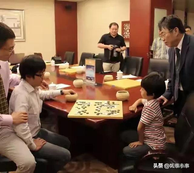 王刚一声“卫平兄	”给这曾因妹妹而割裂的友谊，画上了完美的句点