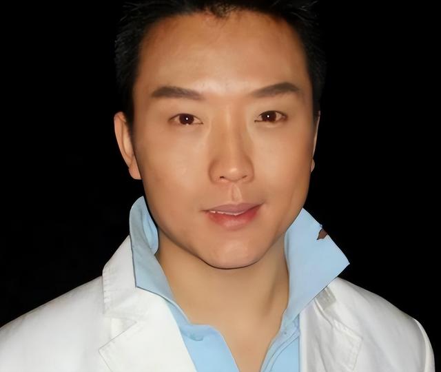 人狂必有祸！47岁的“跳梁小丑”李玉刚，终为自己的行为付出代价