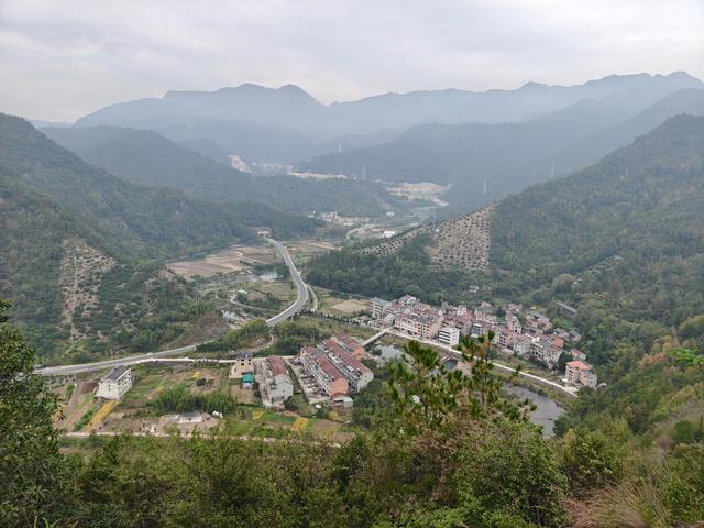 再访仙居县卡岩仙师庙，原来张三郎并不孤单，梁祝故事现台州