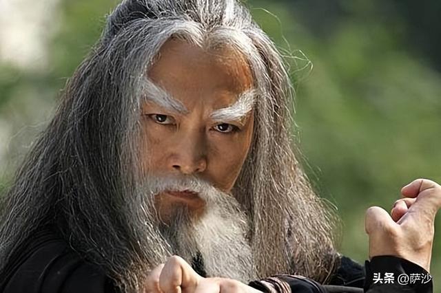 《倚天》明教光明使者、四大法王、五行旗和五散人的地位是什么？