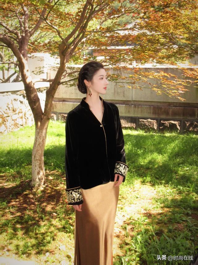 青海一校花，青春靓丽	，五官精致，身材高挑，太迷人了！