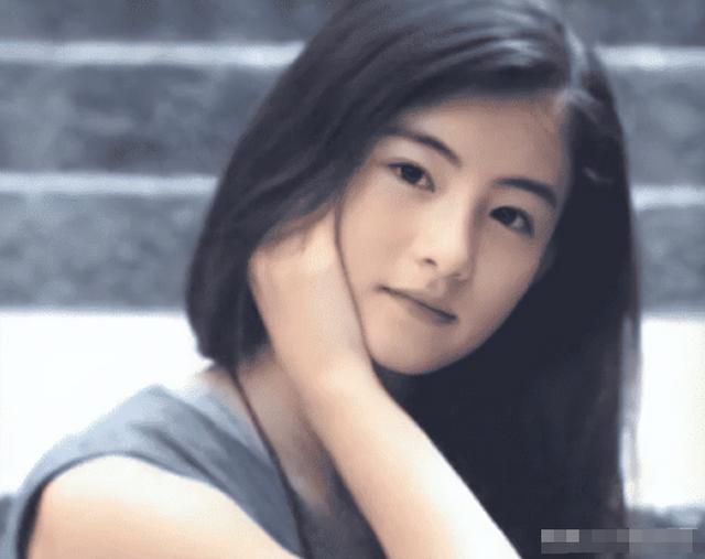 狐狸尾巴藏不住，撒谎成性、风流潇洒的张柏芝，被陈晓东撕下体面