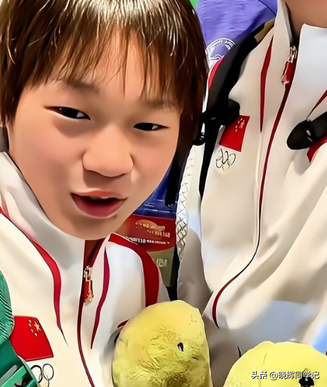 全红婵雕像事件持续发酵，宋清辉：应火速拆除全红婵雕像