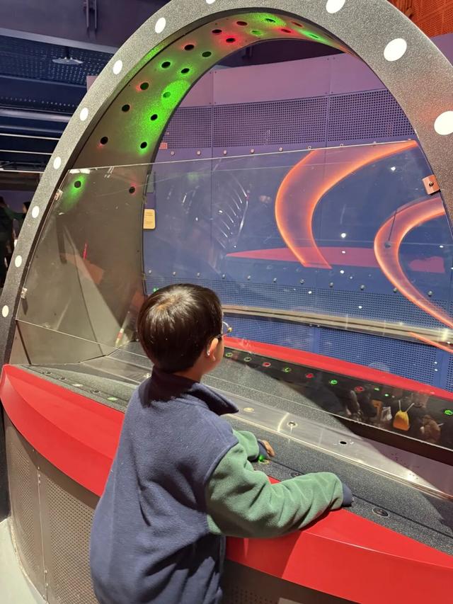 上海科技馆焕新升级，今天面向公众开启首场压力测试！小布带你探营→