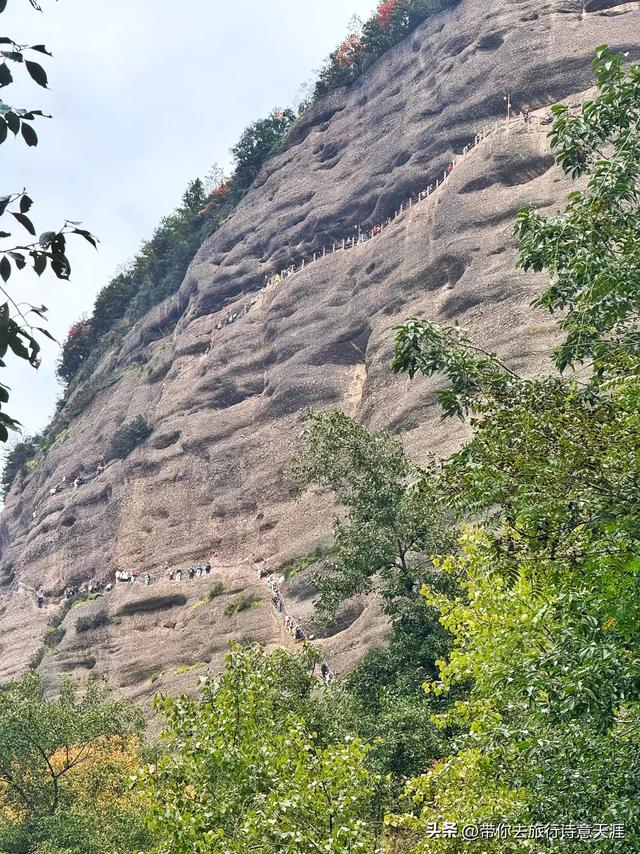 川陕交界之行采风：米仓山层林尽染、金牛道寻古探险