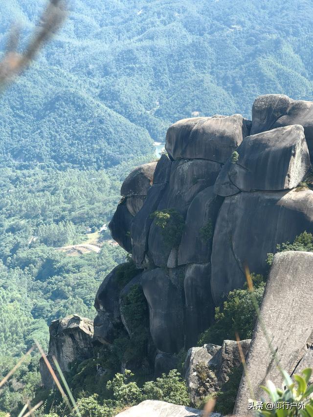 揭西猴面石徒步登山