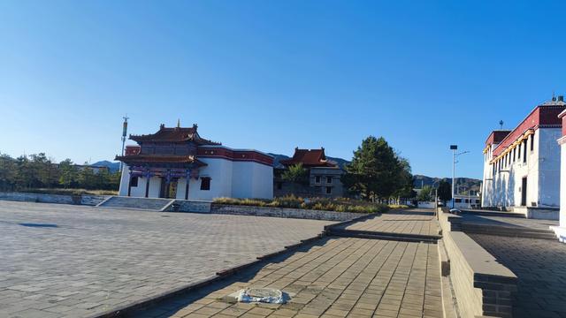 包头，溜达昆都仑河公园、湿地公园、赵长城遗址、昆都仑召、蓝伽