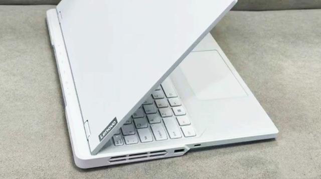 联想电竞本的升级款：标配32GB内存和i9处理器，大型游戏随意玩