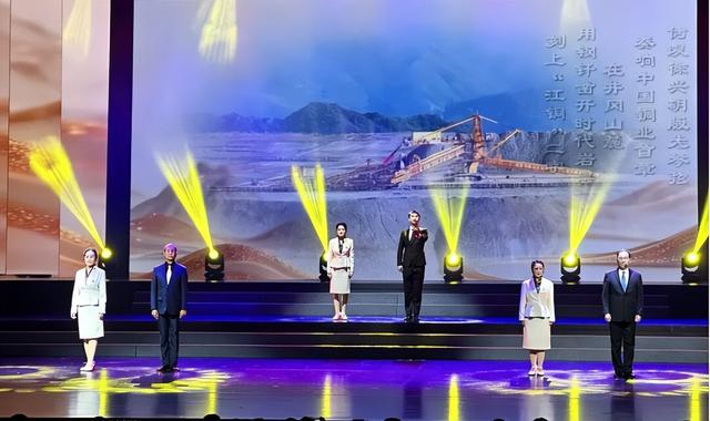 明日开演！村晚盛宴+非遗市集！逛古镇文创、赏村晚，鹰潭上清古镇&龙虎山游玩攻略承包你的冬日快乐！