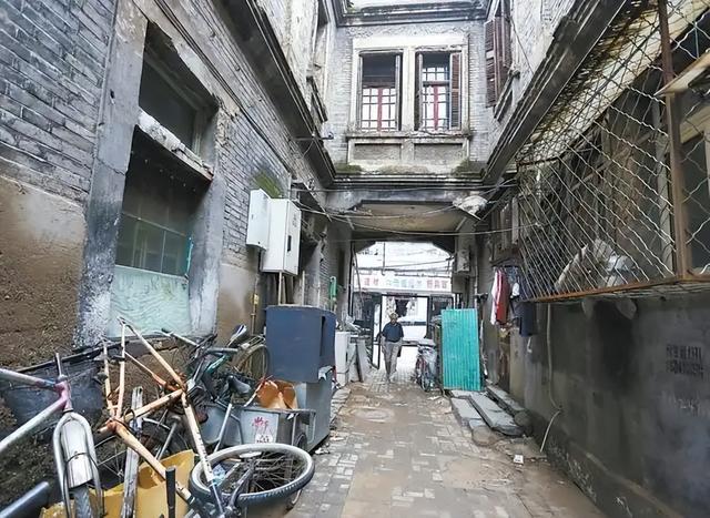 北京唯一的石库门弄堂，位于百年前的CBD，可惜改造后游客寥寥