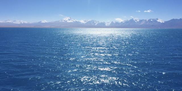 佩枯措：西藏最静的一滴泪，见证沧海桑田的万年湖镜