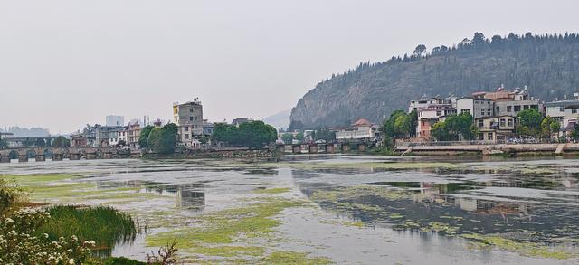 别只盯着都江堰！昆明藏了座“湖天锁钥”，200年古闸，晚霞鸥飞