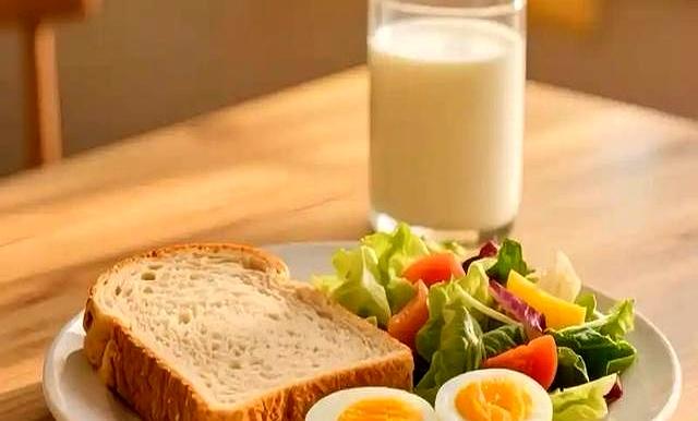 北京协和医院5+2轻断食	，冬季用效果最好，7天减掉10斤	。