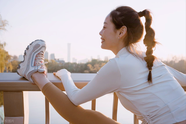 12月23日|星期二 白羊座：能量满格但要冷静！