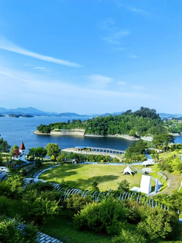 杭州风向变了：以前无人关注的郊区，未来可能让你高攀不起！