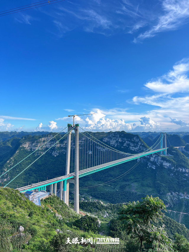 贵州建世界第一高桥！跨80公里峡谷，企业运货省2小时降成本