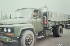 杨荣华：我当了12年汽车兵，连续3年被评为优秀士兵，获三等功1次图片