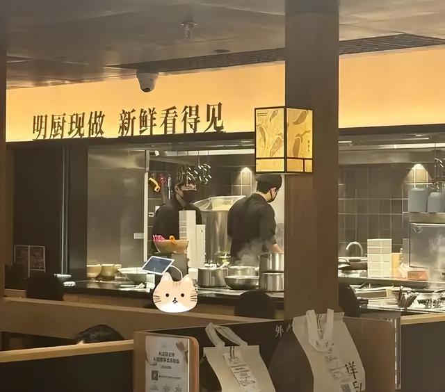 躲不过了？9年老顾客律师起诉西贝：三倍赔偿，贾国龙已清空账号