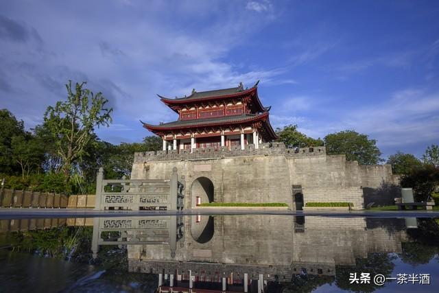 免费营地：浙江金华市自驾游免费停车场，热门景点特色美食简介