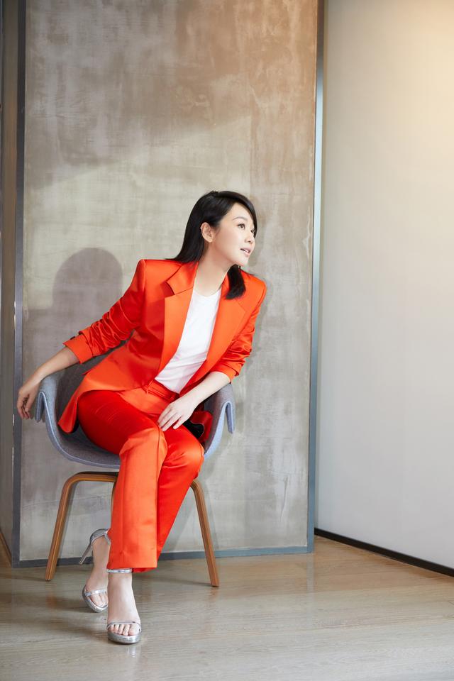 女明星，闫妮的美脚