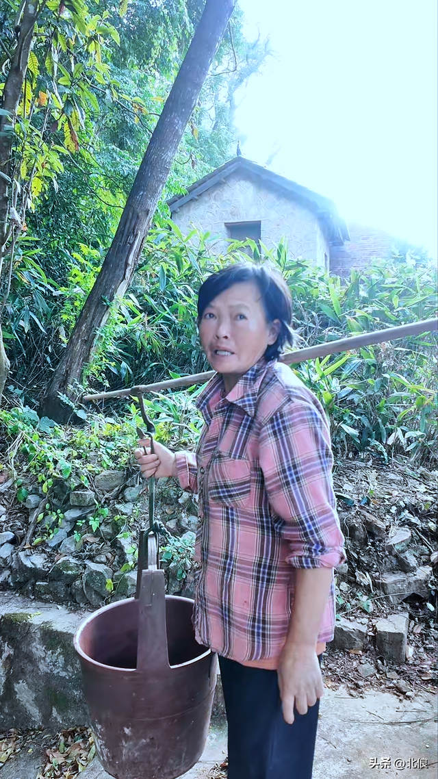 岸底村山洞水源污染究竟源于何处？曾经清澈的泉水只存于回忆中