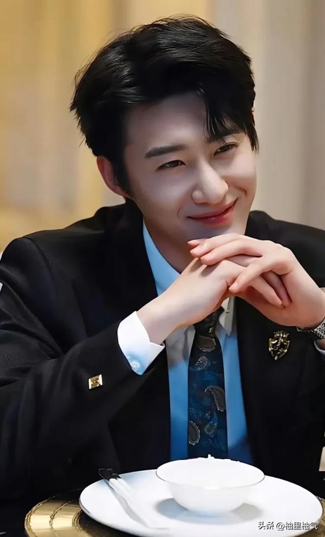 现在最火的短剧男演员 要演技有演技 要颜值有颜值 要气质有气质