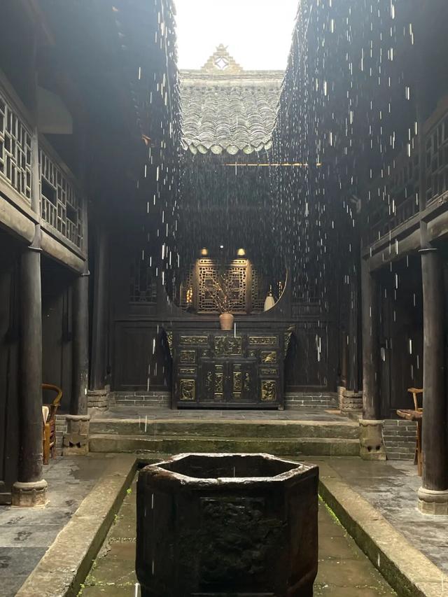 昭化的雨天秋意，古城的千年诗意，这个秋天，来昭化古城进行一场雨的约会吧！