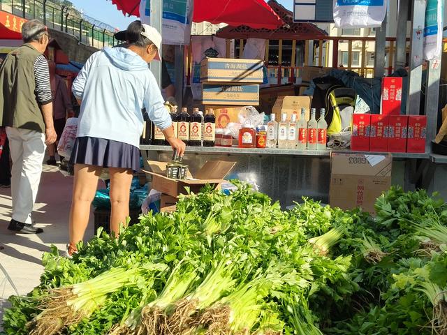 兰州有个藏在街巷里的”宝藏”市场