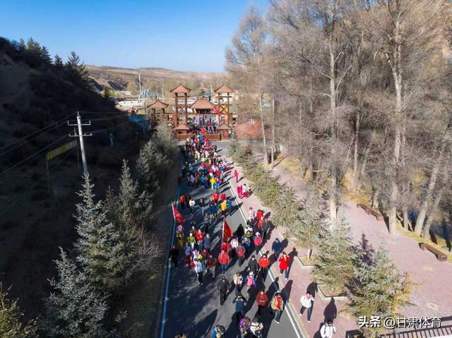 2025年全民健身主题活动暨张掖市登山健身活动（山丹焉支山站）成功举行