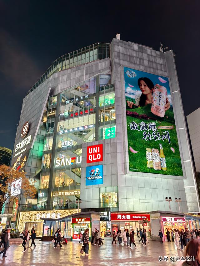 春城夜宴！昆明南屏街 —— 逛吃赏景的全国示范步行街