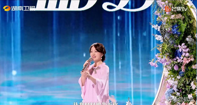 善恶终有报，54岁不婚不育的杨钰莹，原来早已经上了另一条道路