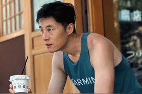 为什么有人坚持运动后「很显老」，有些人却「很年轻」？图片