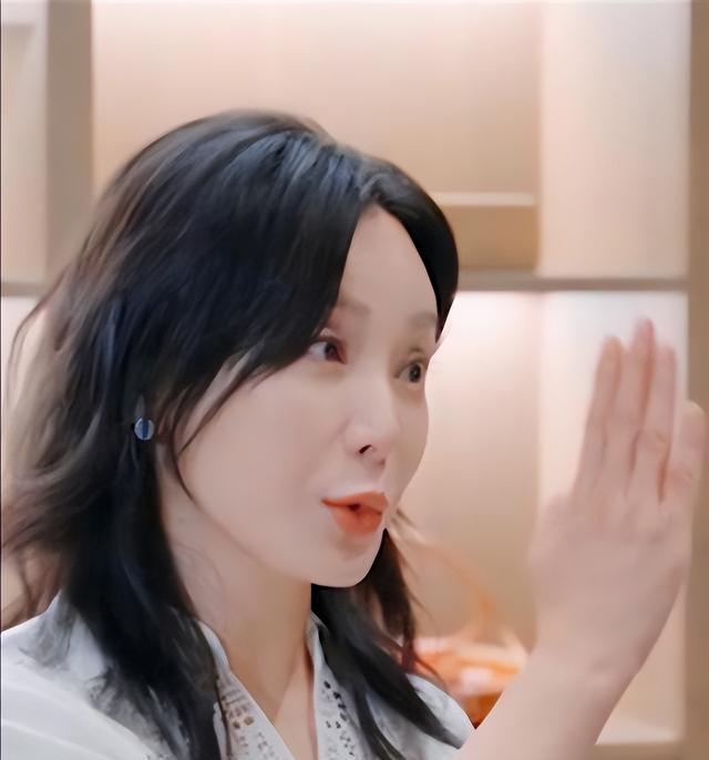 陈数综艺骚操作！网友：陈数两口子，不是一家人不进一家门