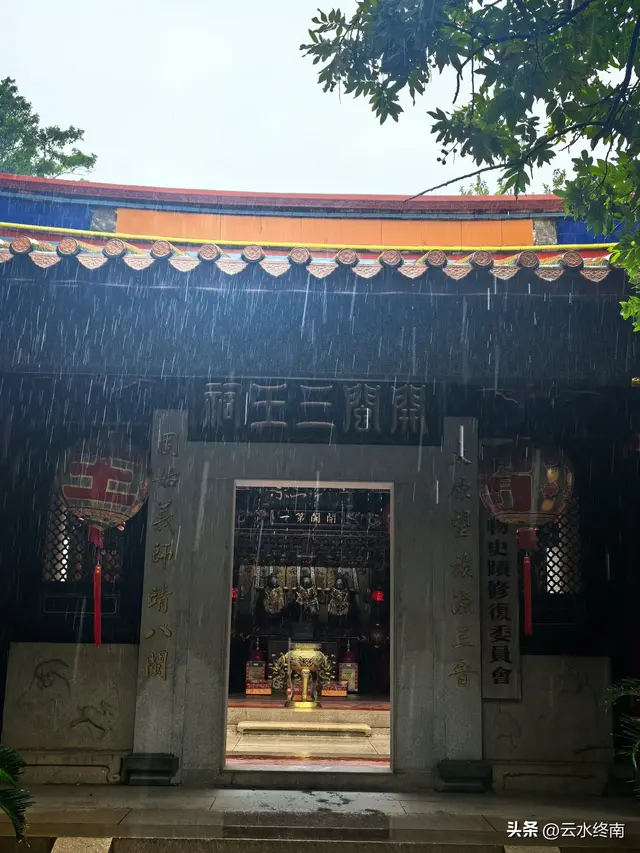 太爽了：7平方公里老城有8处世界遗产，都是免费！半城烟火半城仙