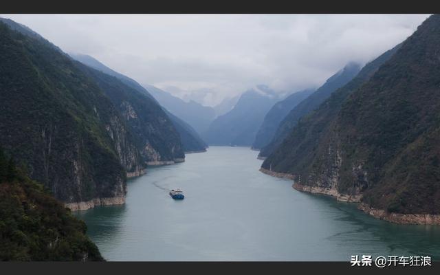 公交船游三峡，最有烟火气的游玩攻略