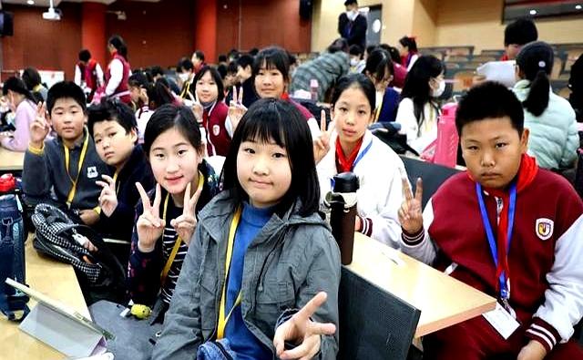 大量日本游客涌入北京，打着旅游幌子不去旅游不吃美食，为啥来？