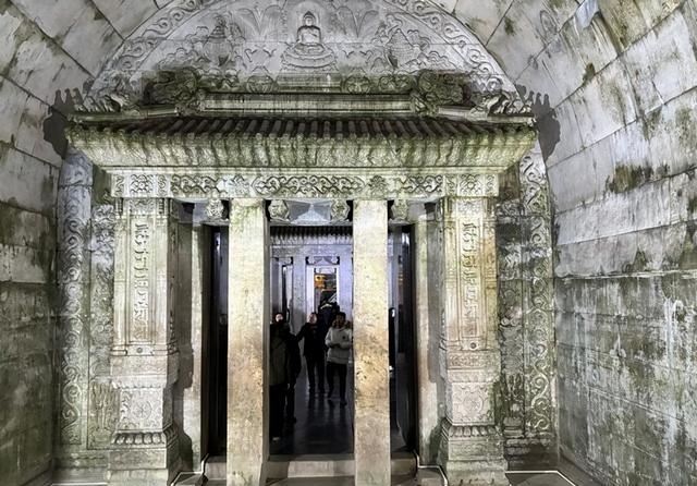 1928年，慈禧尸体被孙殿英的士兵侮辱后，尸体上为何长满白毛？