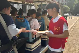 紧急时刻能救命 公交车上的这些安全设施你知道吗？图片