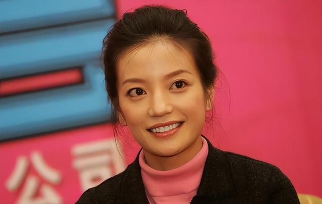 封杀四年，49岁赵薇突传消息，因胃癌去世传闻5个月前就真相大白